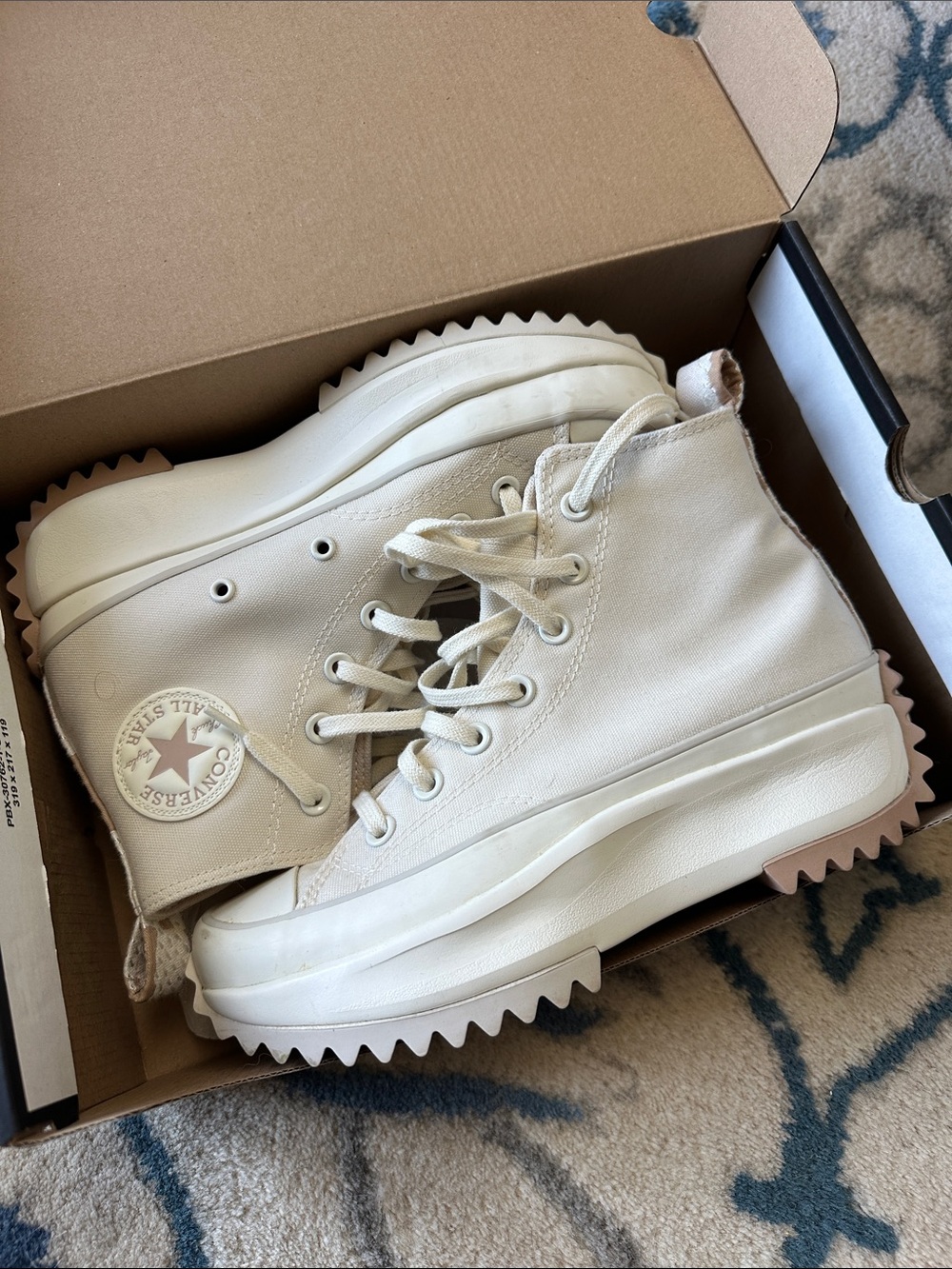 Converse Run Star Hike High Top Sneakers - Cream/White with Tan Accents